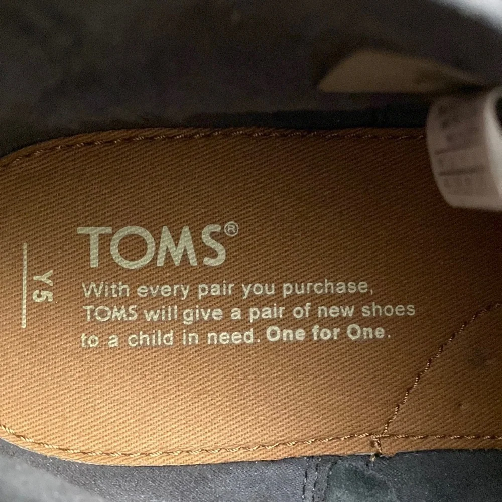 TOMS Suede/Felt Tribal ankle boot women’s 7 Western Coastal cowgirl Rodeo Grey